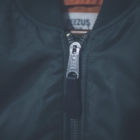 Rare Yeezus Tour Alpha Industries Bomber Jacket - Picture 6 of 8